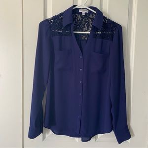 Express The Portifino Shirt, slim fit blouse, Womens S, navy with floral lace